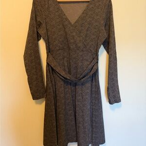 Toad&Co Gray Long Sleeve V-Neck Sheath Dress